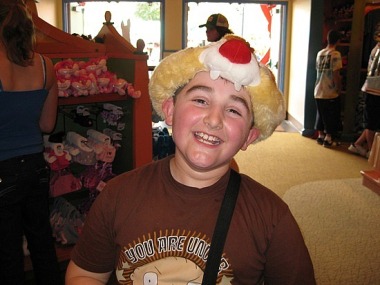 The money shot of Jarod! He's wearing a chip and dale hat and he's smiling! Yay!
